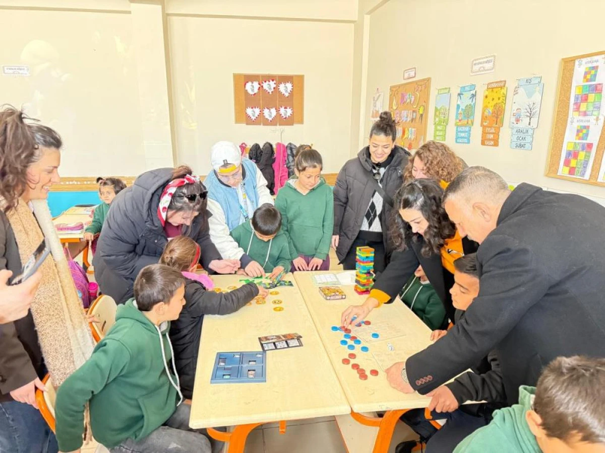 Patnos'ta &ouml;ğretmenlerden &ouml;rnek dayanışma