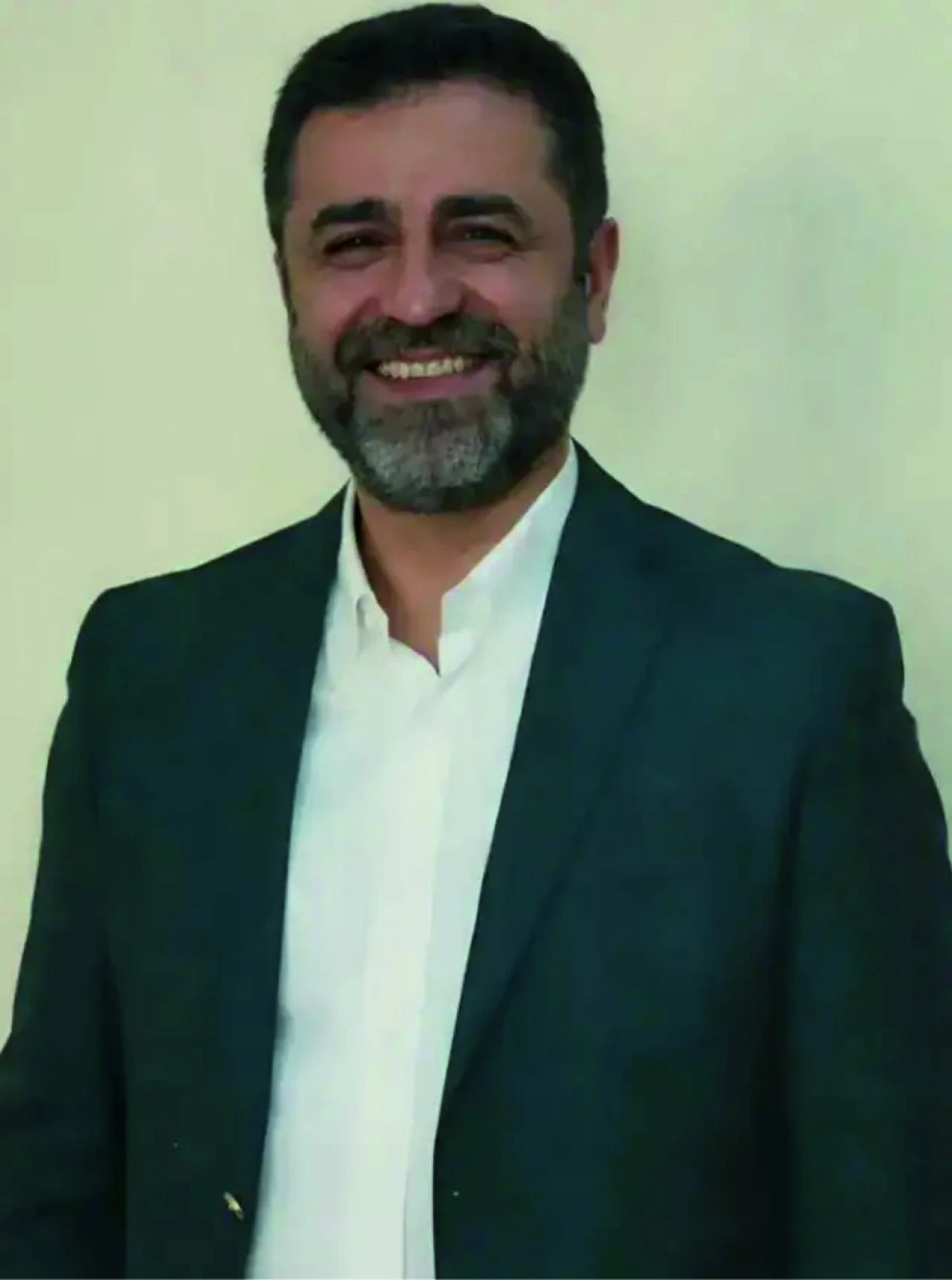 Selahattin Demirtaş'ın cezaevinde &ccedil;ekilmiş yeni fotoğrafı paylaşıldı