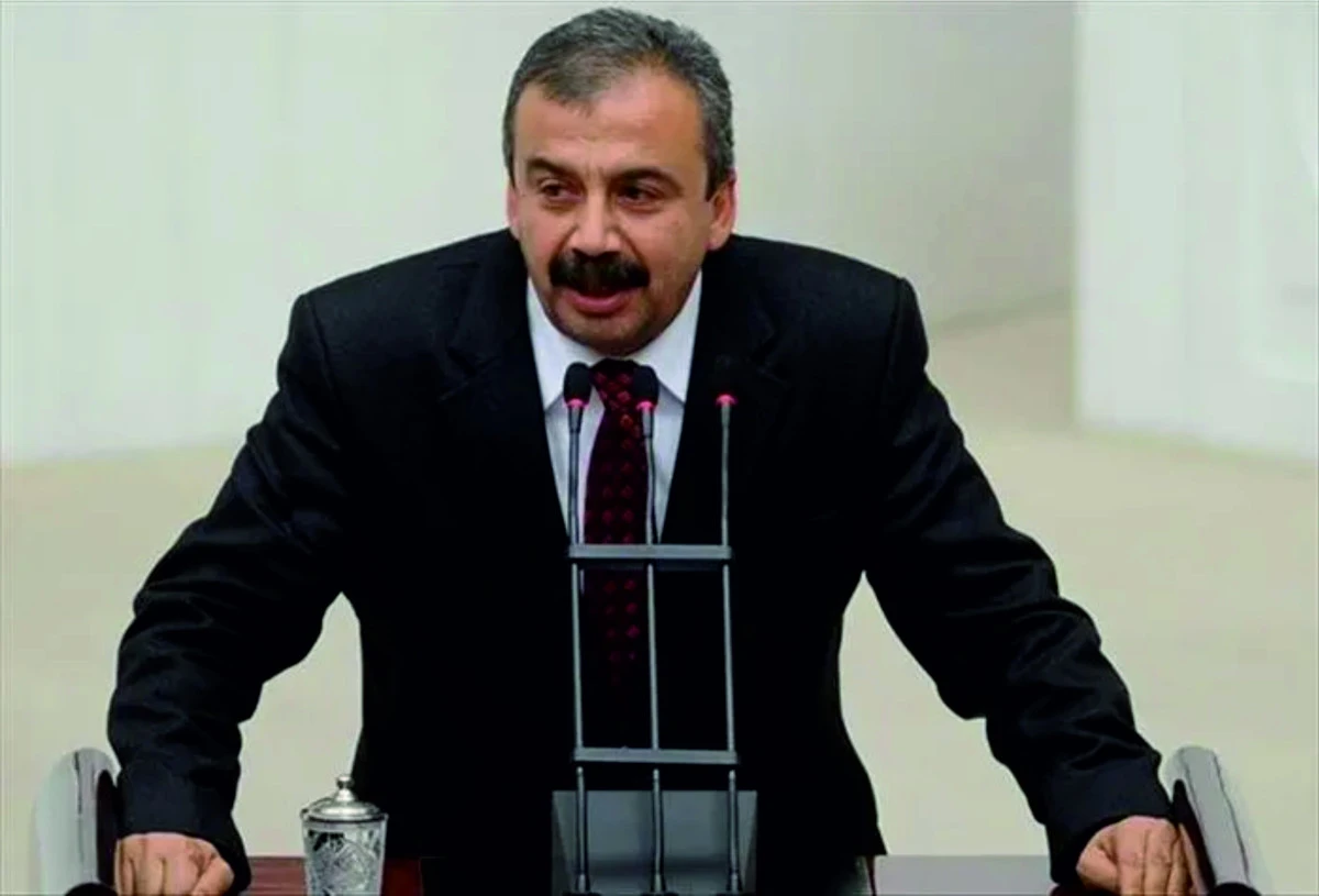 Sırrı Süreyya Önder hayatını kaybetti