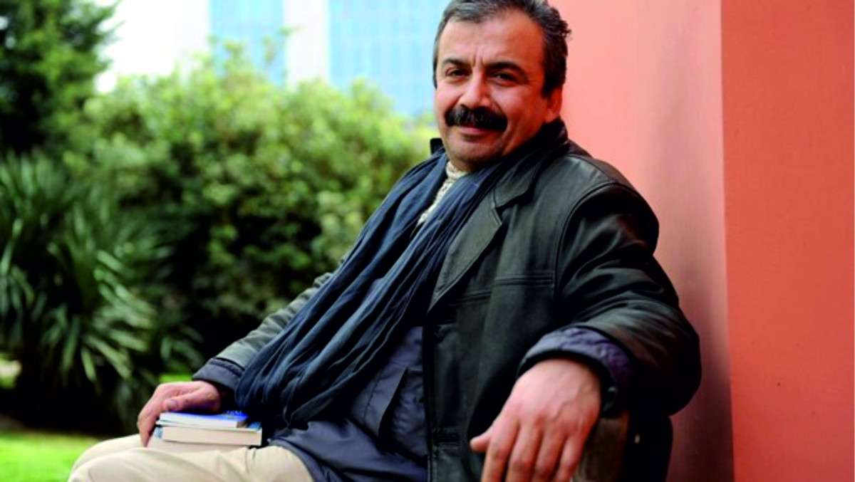 Sırrı Süreyya Önder'in sağlık durumuna ilişkin son bilgileri kızı açıkladı