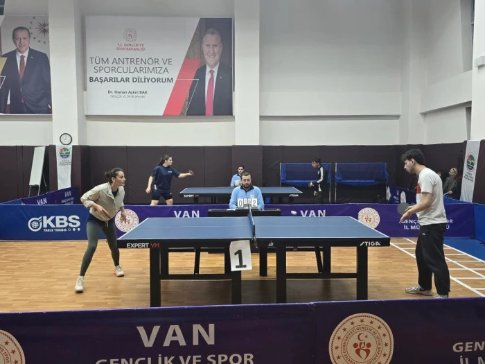 Spor Van Masa Tenisi Ligi devam ediyor