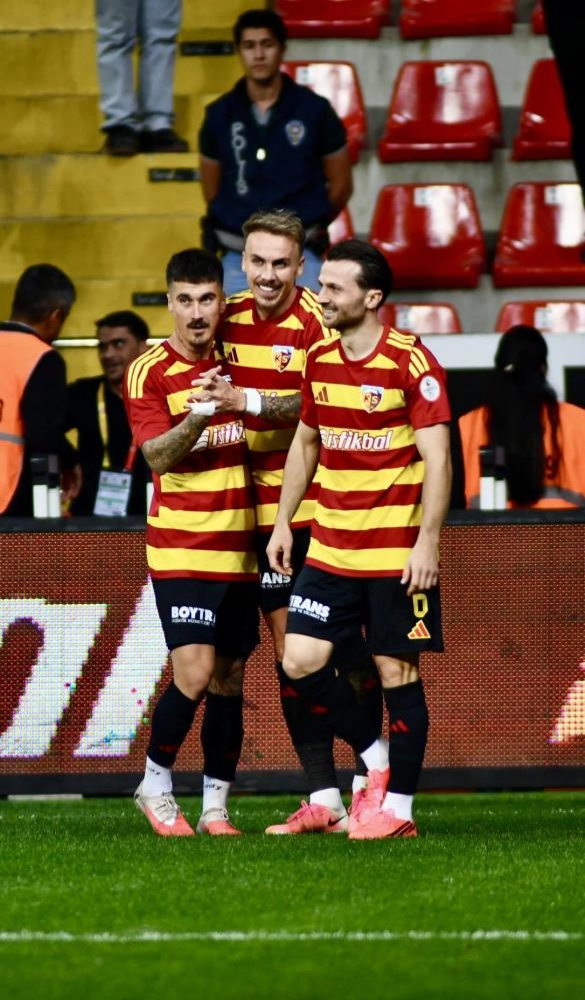  Taulant Seferi, 7 ma&ccedil;ta 7 gol attı