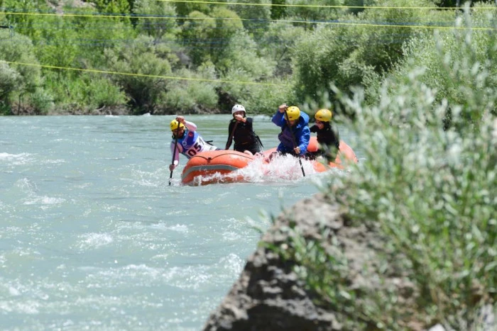T&uuml;rkiye Rafting Şampiyonası 3. ayak yarışları Van'da başladı