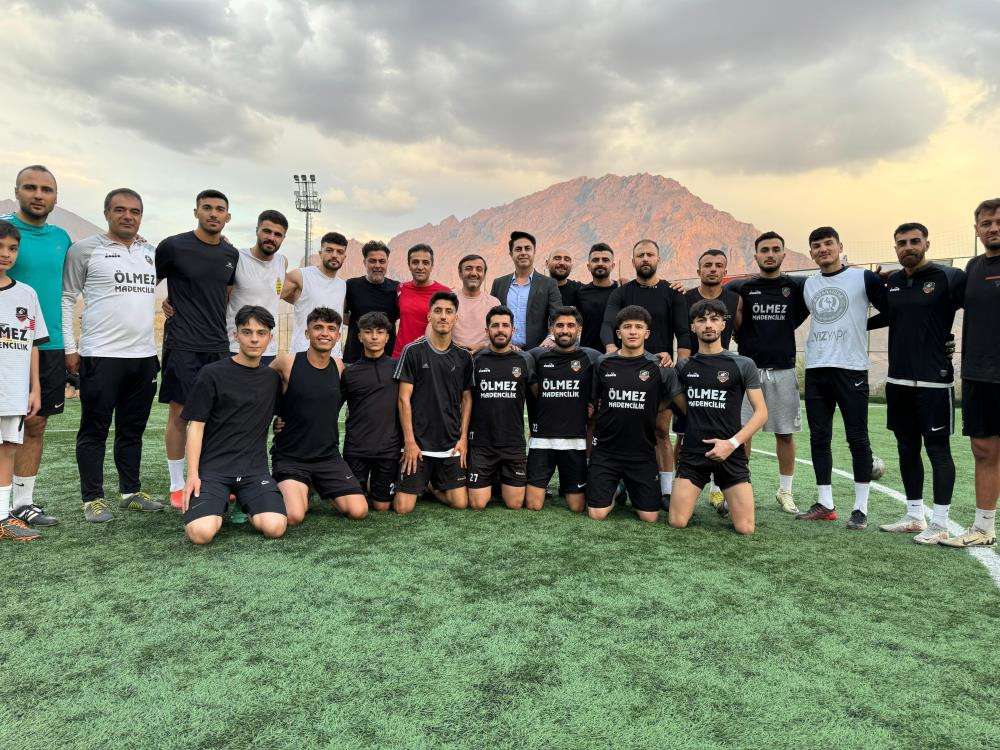 &Uuml;nl&uuml; oyuncu Ersin Korkut'tan Zapspor'a jest