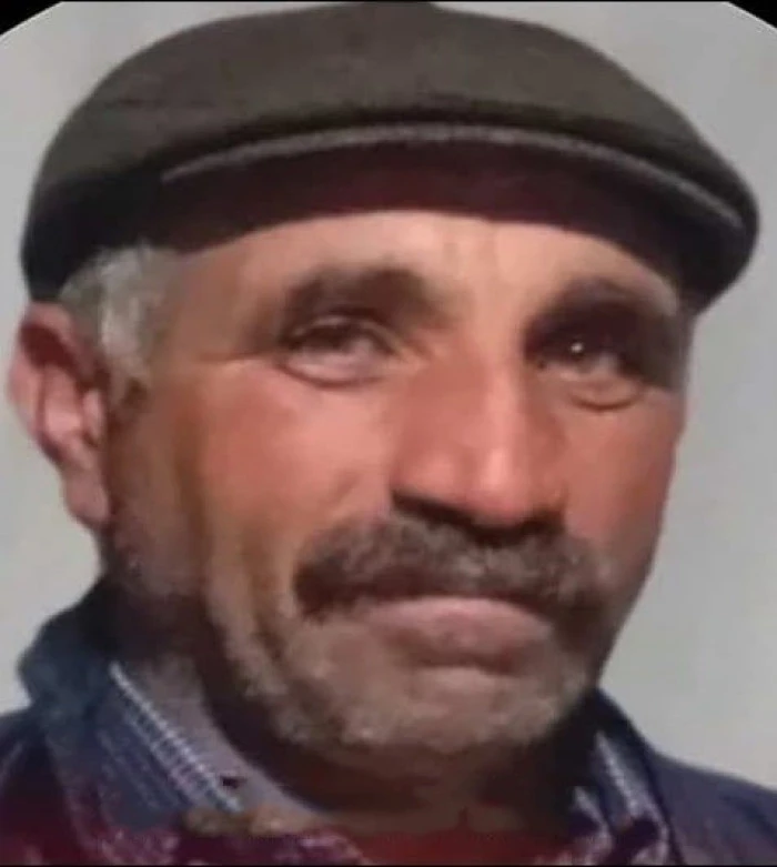 Üzerlerine düşen yıldırım, baba ve oğlunu hayattan kopardı