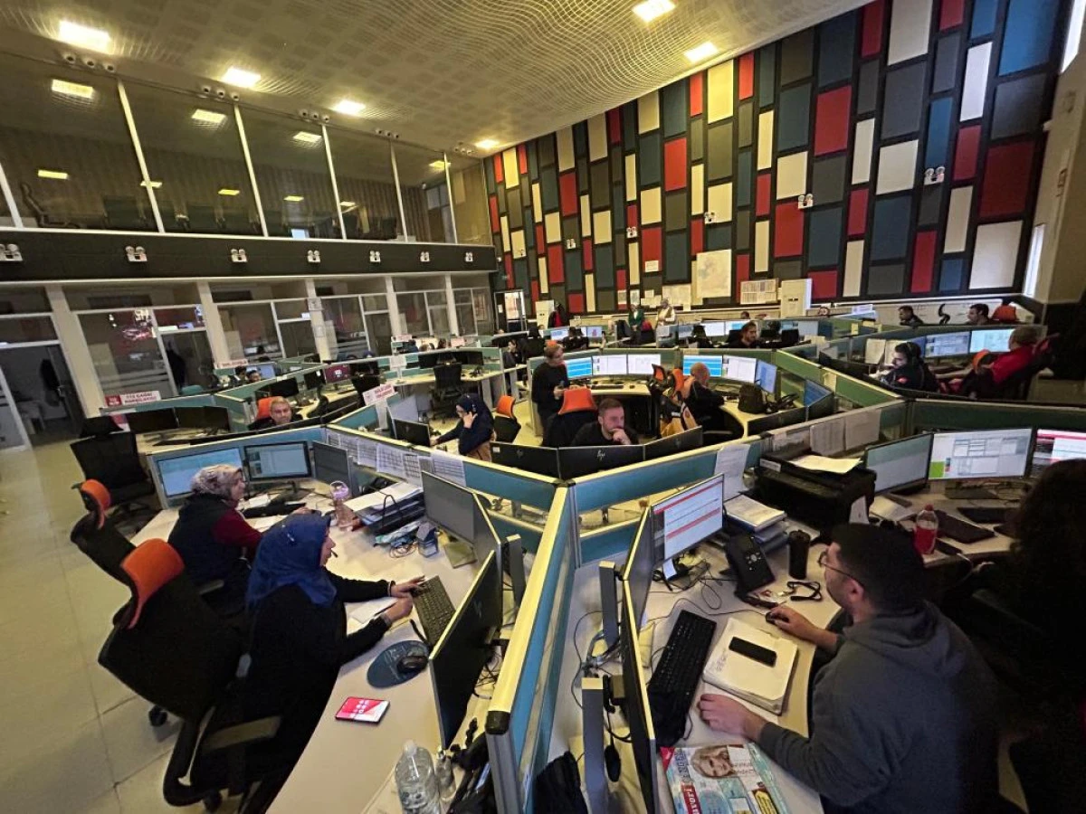 Van 112 Acil Çağrı Merkezi bu yıl 1 milyon 277 bin çağrı karşıladı