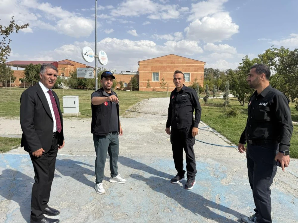 Van AFAD'dan b&ouml;lgesel kamp &ouml;ncesi hazırlık &ccedil;alışması