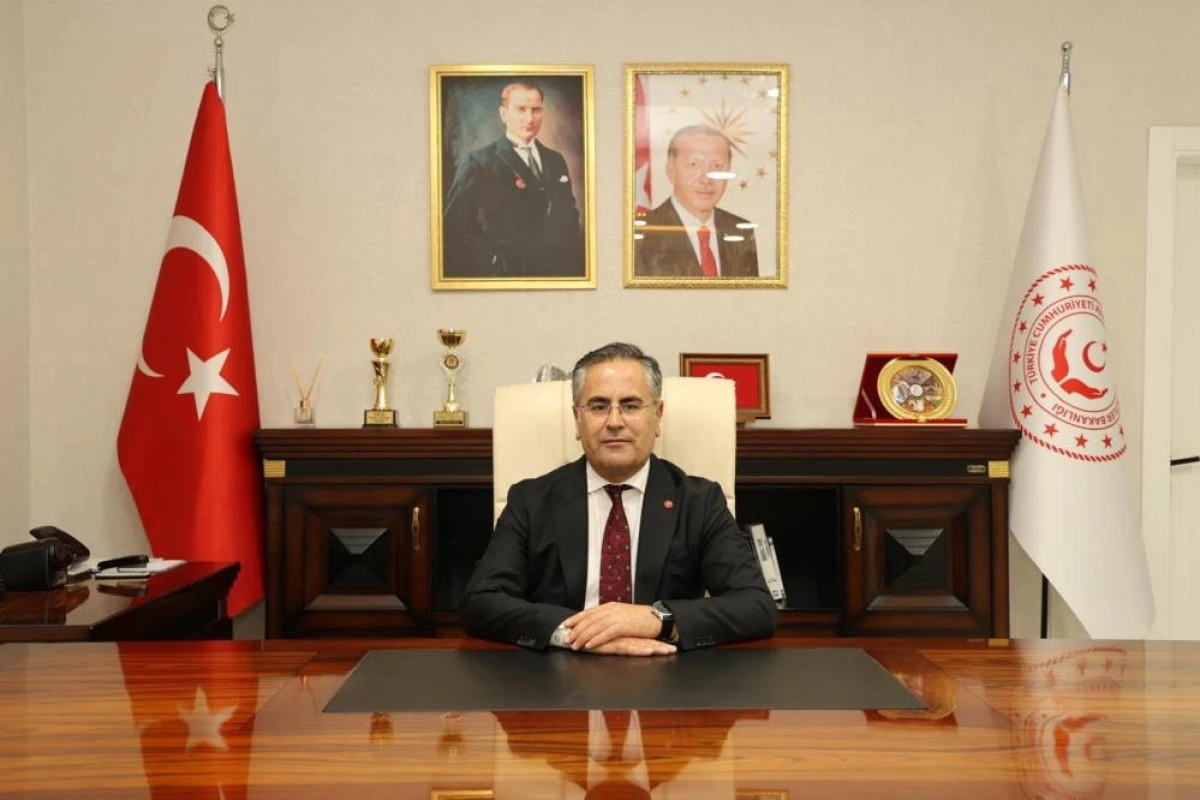 Van Aile ve Sosyal Hizmetler İl M&uuml;d&uuml;r&uuml; Akdoğan g&ouml;reve başladı