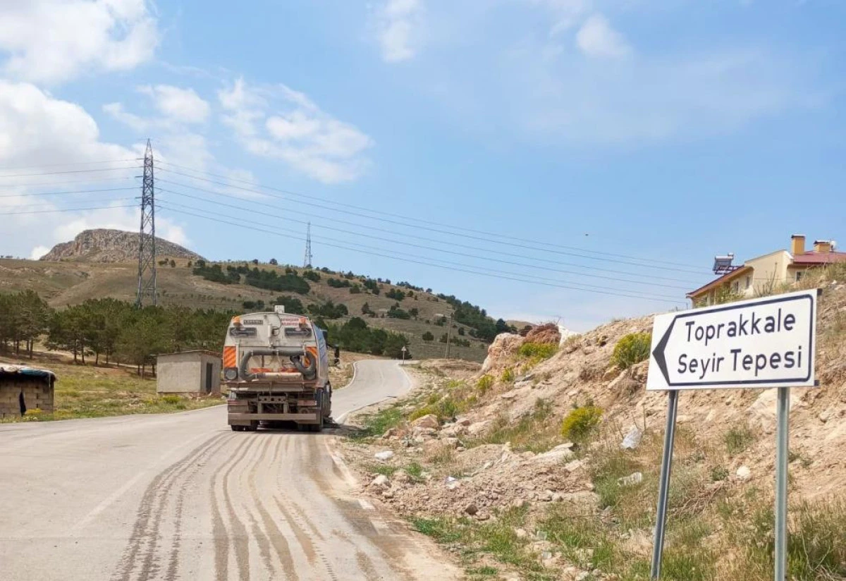 Van Büyükşehir Belediyesinden bayram temizliği çalışması