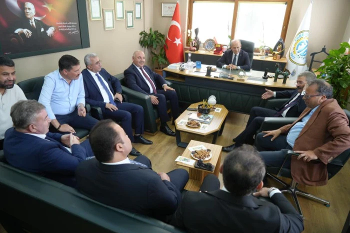 Van Edremit ile Balıkesir Edremit arasında hava yolu ile dostluk ve barış köprüsü kurulmak isteniyor