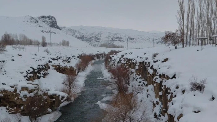 Van G&ouml;l&uuml; Havzası'nın doğusundaki yağış bolluğu tarımı ve inci kefali g&ouml;&ccedil;&uuml;n&uuml; olumlu etkileyecek