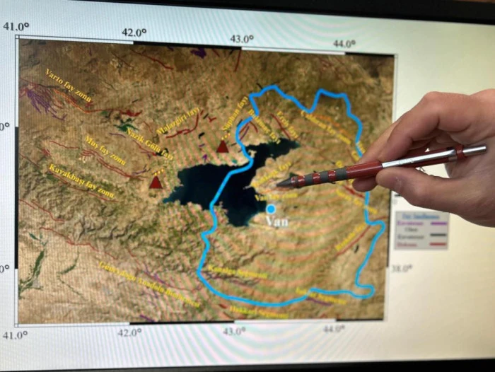 Van G&ouml;l&uuml; Havzası'nın sismik risk haritası &ccedil;ıkarıldı