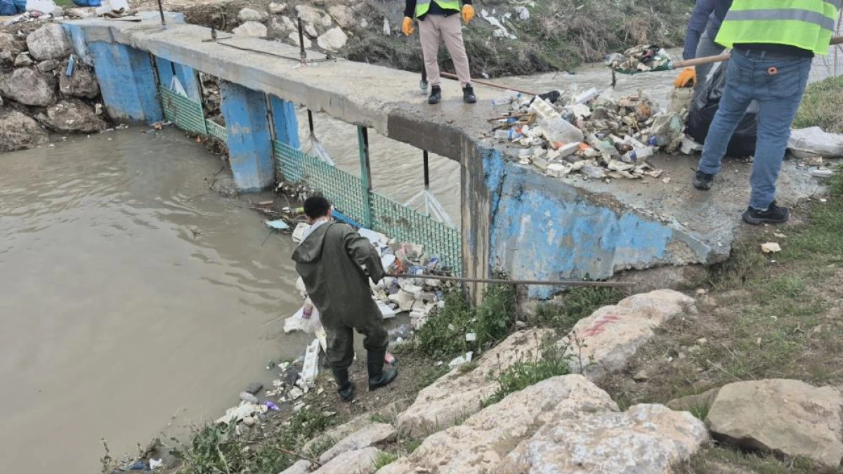 Van G&ouml;l&uuml;'n&uuml;n sessiz kahramanları i&ccedil;in yol temizliği