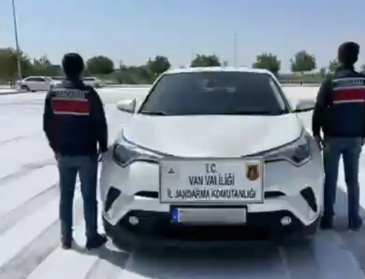 Van merkezli operasyonda 7 g&ouml;zaltı