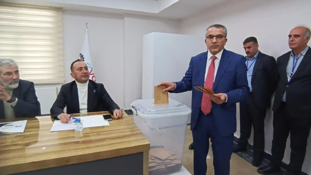 Van OSB se&ccedil;imlerinde Memet Aslan g&uuml;ven tazeledi