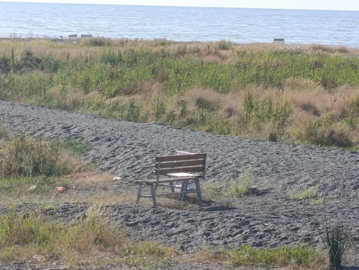 Van sahil yolundaki parkın tahrip edilmesine vatandaşlardan tepki