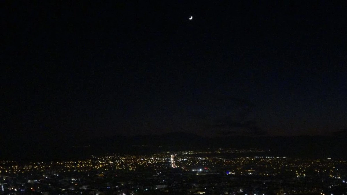 Van semalarında yılın son hilal manzarası