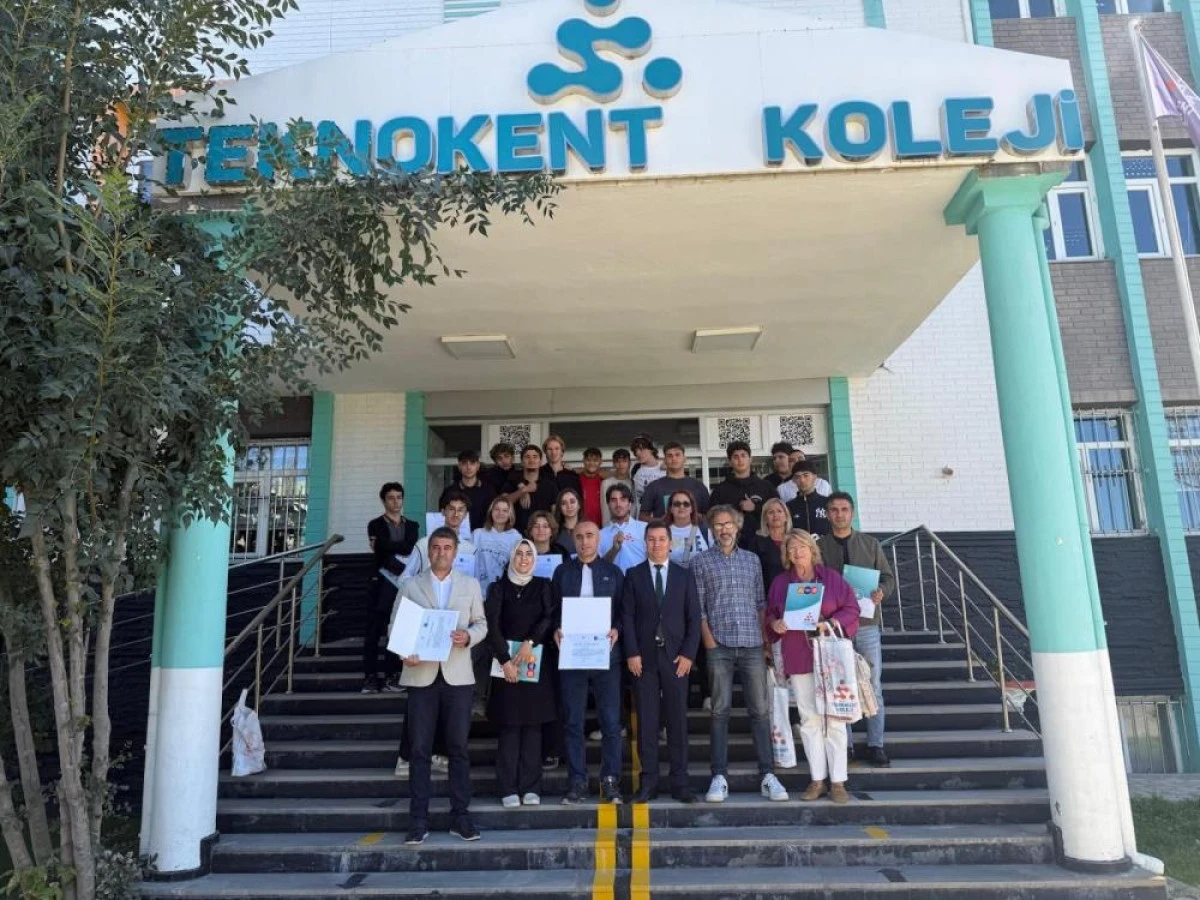 Van Teknokent Koleji'nden 'Erasmus' başarısı