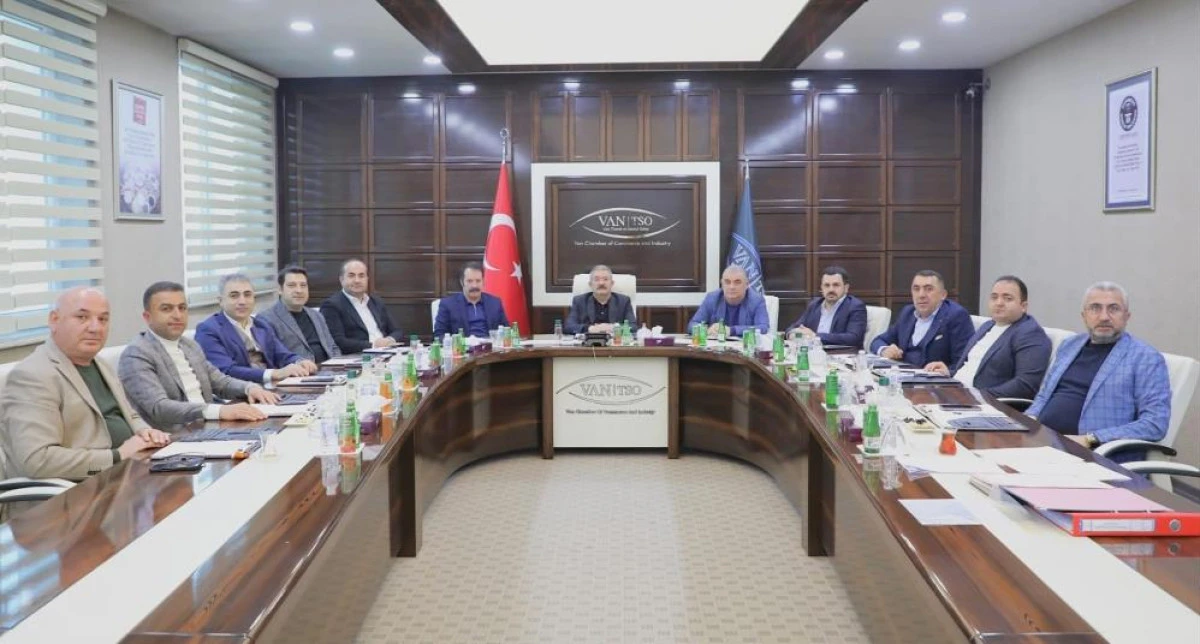 Van TSO: "Van'ın y&uuml;kselen değerine g&ouml;lge d&uuml;ş&uuml;rmektedir"