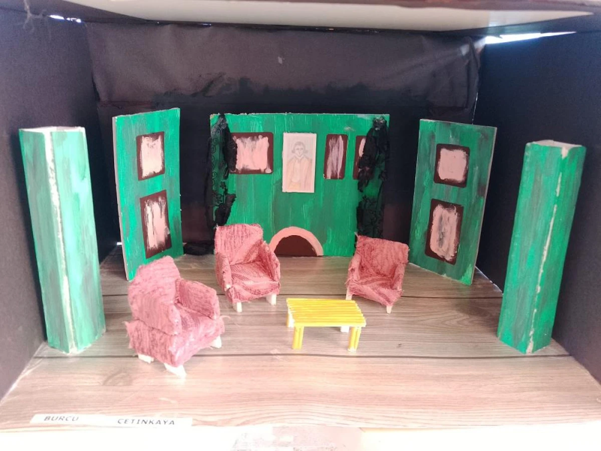 Van YY&Uuml;&rsquo;de &lsquo;4. Tiyatro Dekorları Maket Sergisi&rsquo; a&ccedil;ıldı