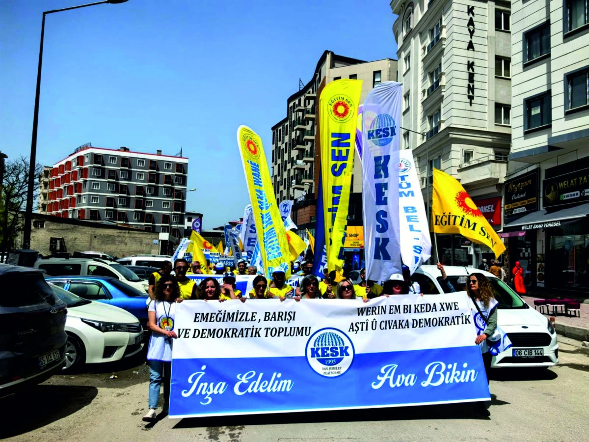 Van’da 1 Mayıs Coşkuyla Kutlandı