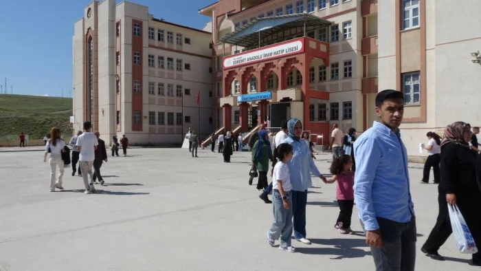 Van'da 18 bin 468 &ouml;ğrenci LGS'ye girdi