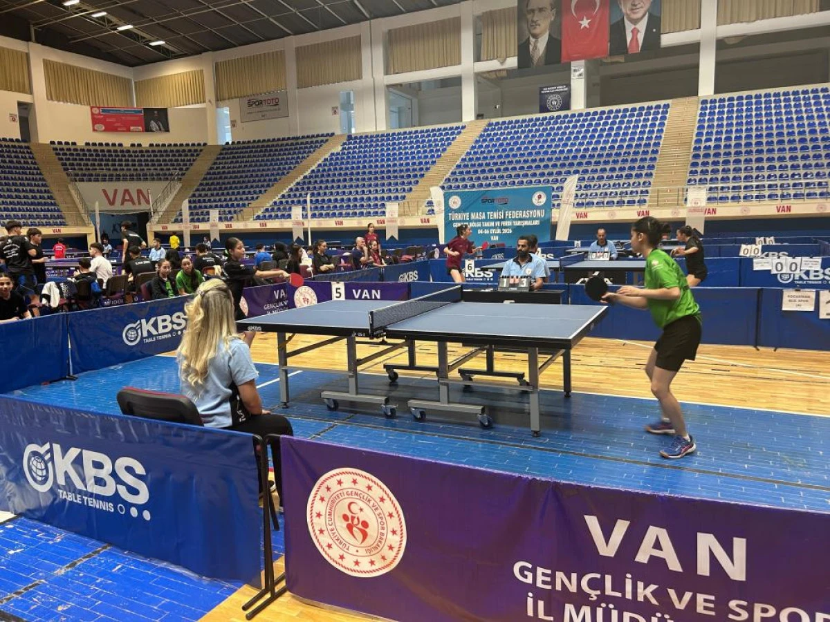 Van'da 20 ilin katılımıyla masa tenisi heyecanı