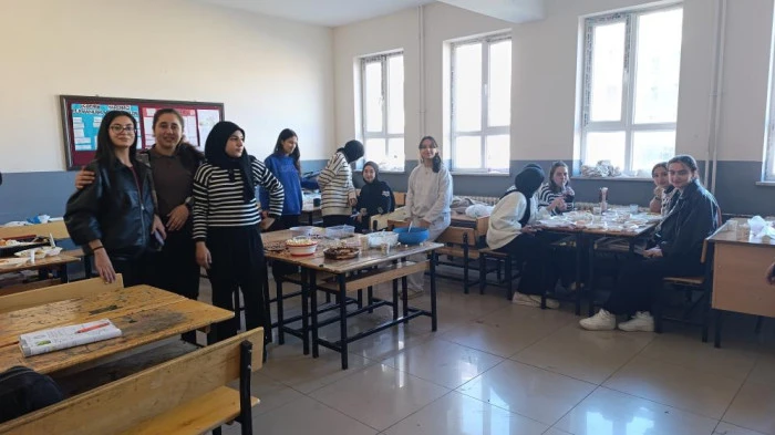 Van'da 3. meyve şenliği d&uuml;zenlendi