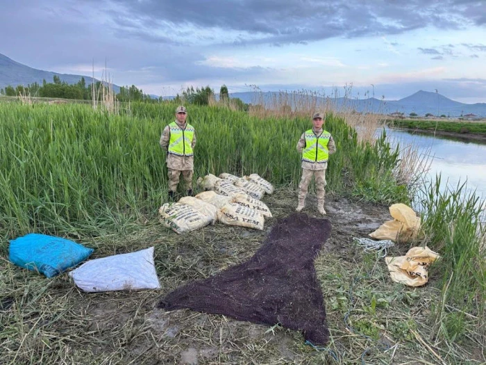 Van'da 3 ton 370 kilogram inci kefali ele geçirildi