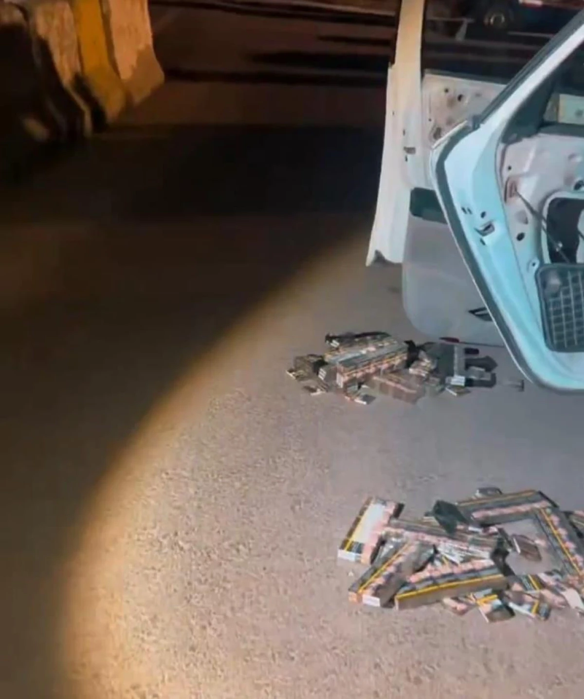 Van’da 720 paket kaçak sigara ele geçirildi
