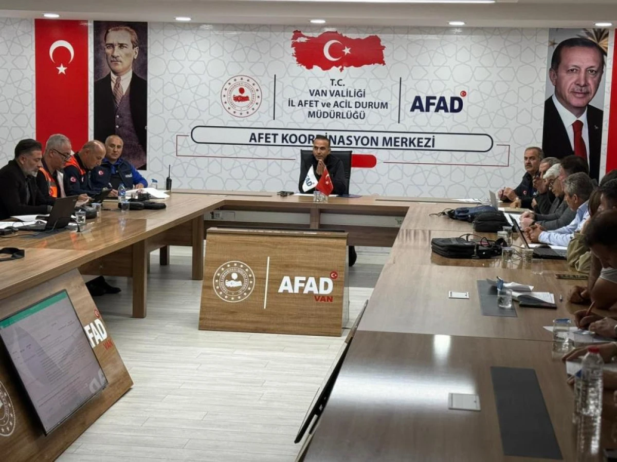 Van'da afete hazırlık tatbikatı yapıldı