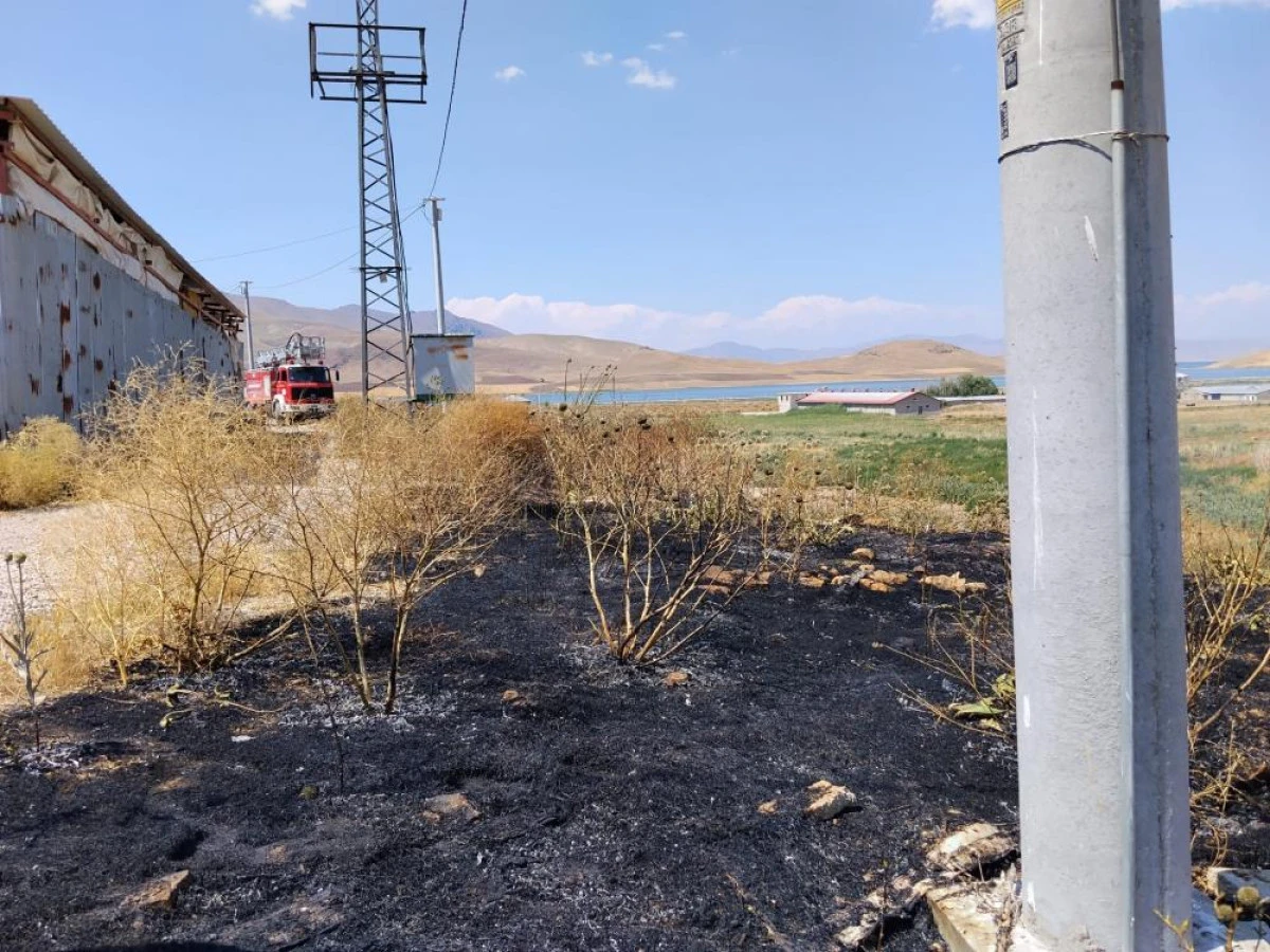 Van&rsquo;da anız yangını