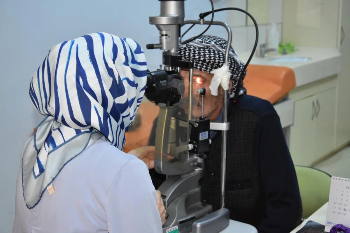 Van'da başarılı kornea nakli: 64 yaşındaki hasta yeniden gördü