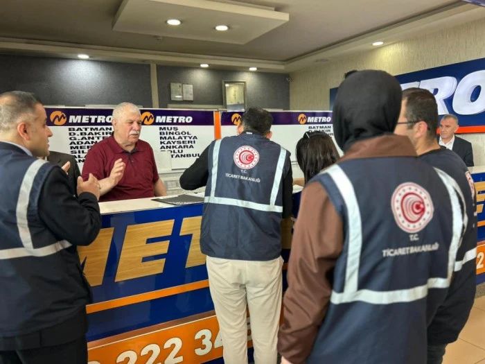 Van'da bayram &ouml;ncesi otob&uuml;s terminallerinde bilet denetimi