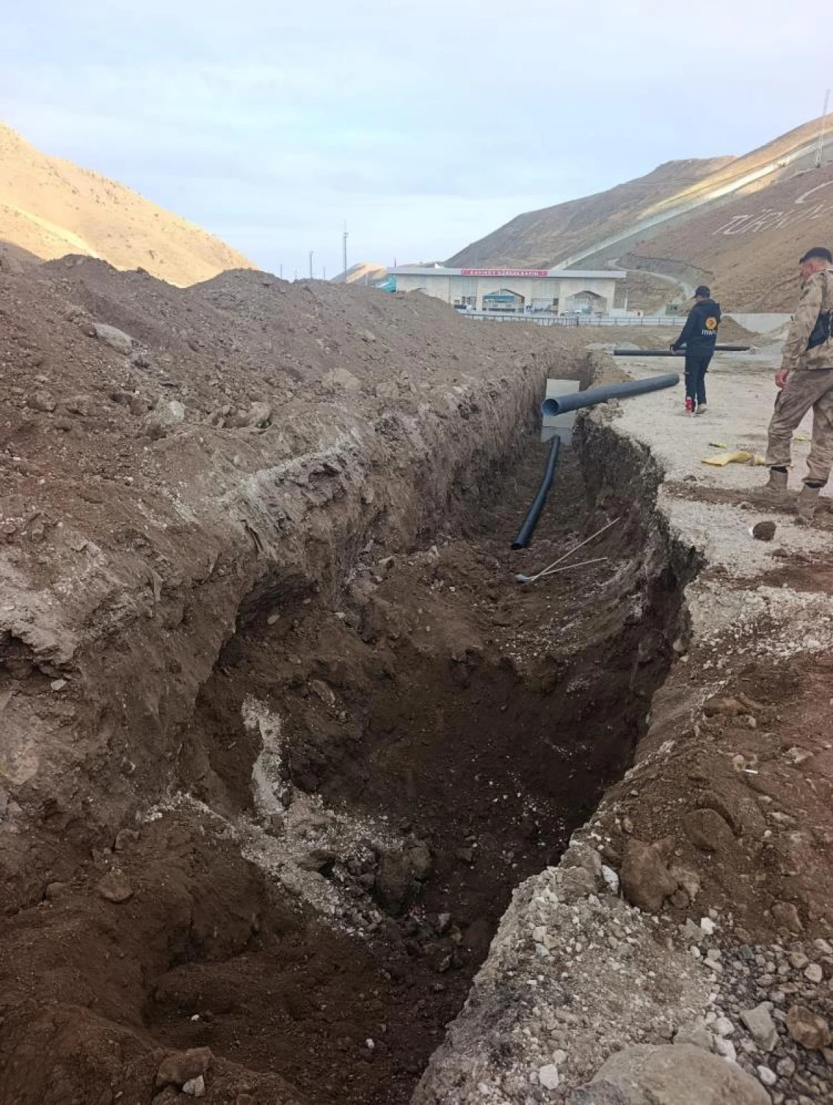 Van&rsquo;da g&ouml;&ccedil;&uuml;k altında kalan iş&ccedil;i hayatını kaybetti