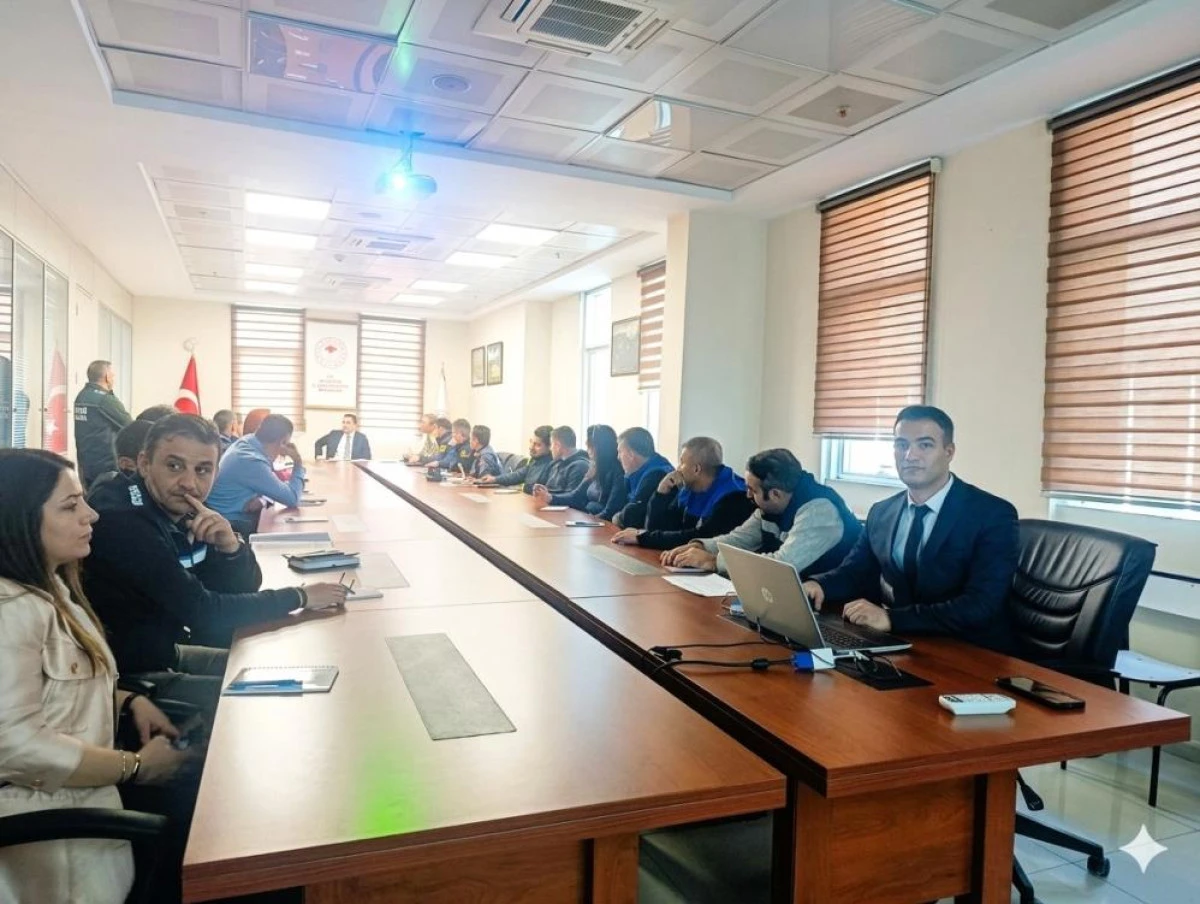 Van'da inci kefali av yasağı &ouml;ncesi komisyon toplantısı yapıldı