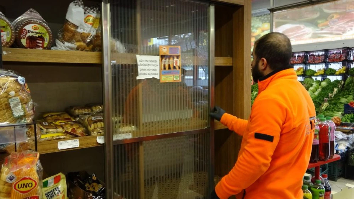 Van'da market ve bakkalların ekmek dolapları boş kaldı
