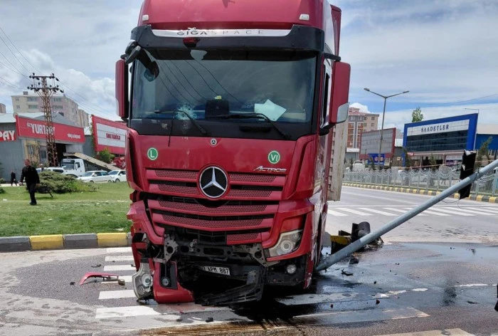 Van&rsquo;da trafik kazası: 1 yaralı