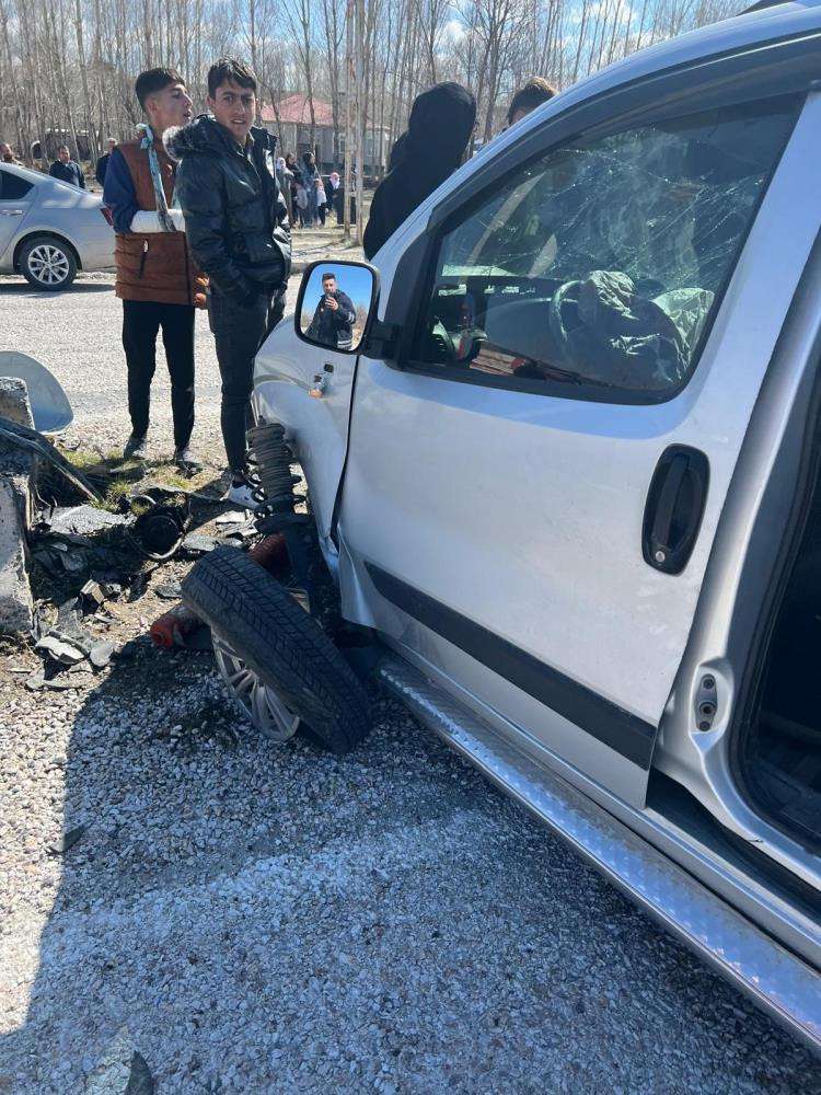 Van'da trafik kazası: 2 yaralı