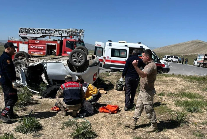 Van'da trafik kazası: 4 ölü, 2 yaralı