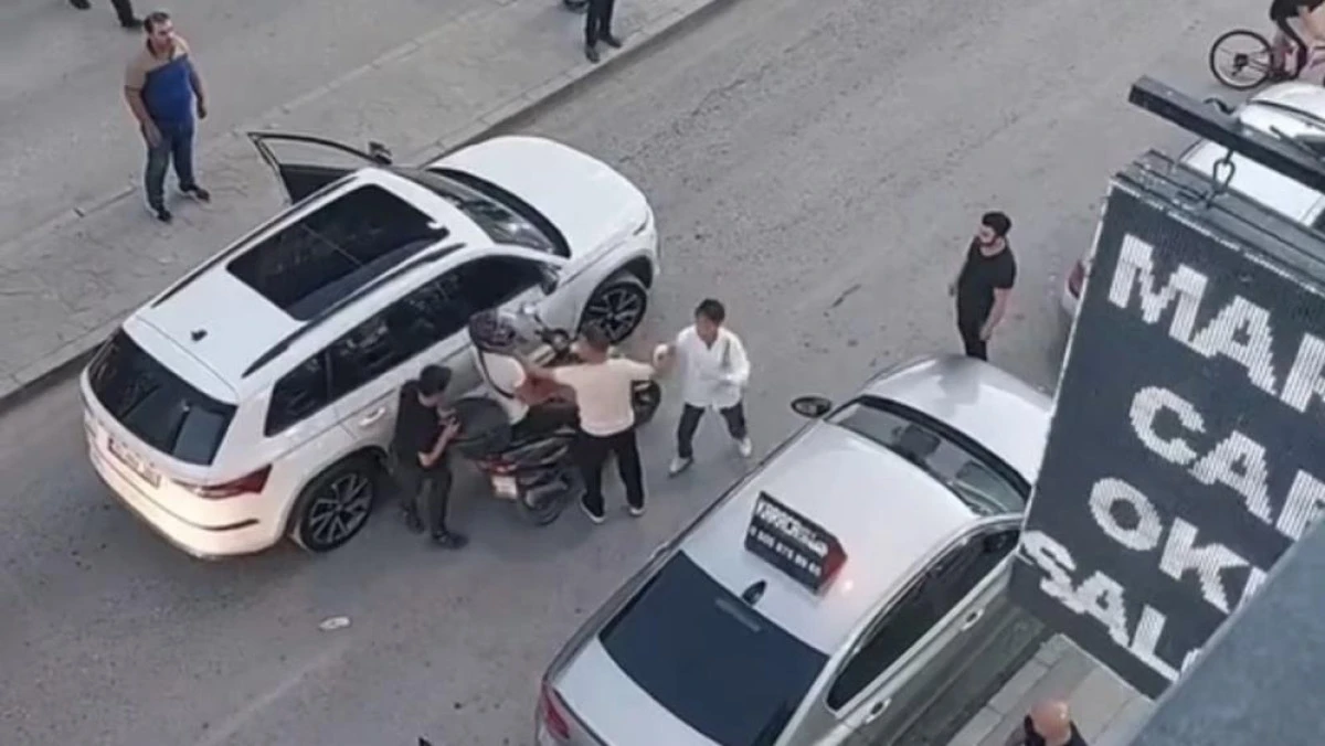Van'da trafikte bıçaklı kavga