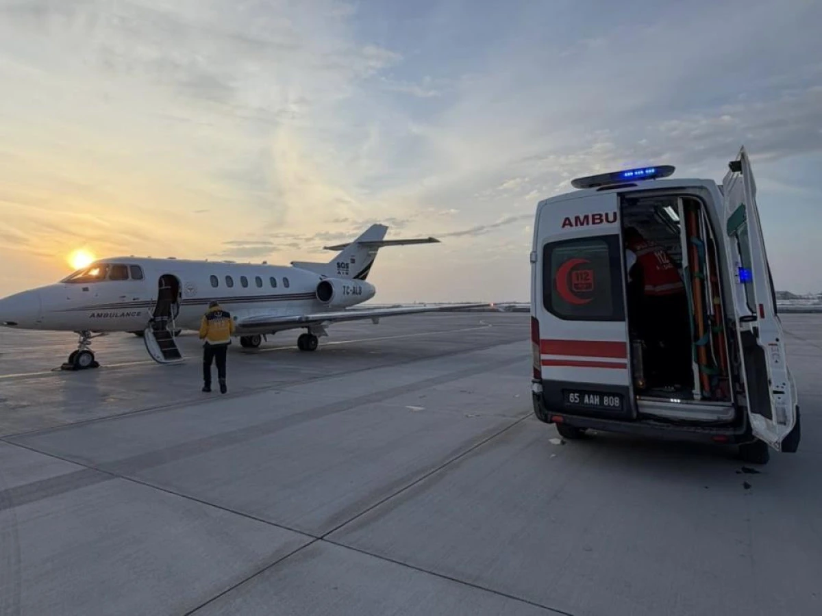 Van&rsquo;da u&ccedil;ak ambulans bebek hastalar i&ccedil;in havalandı