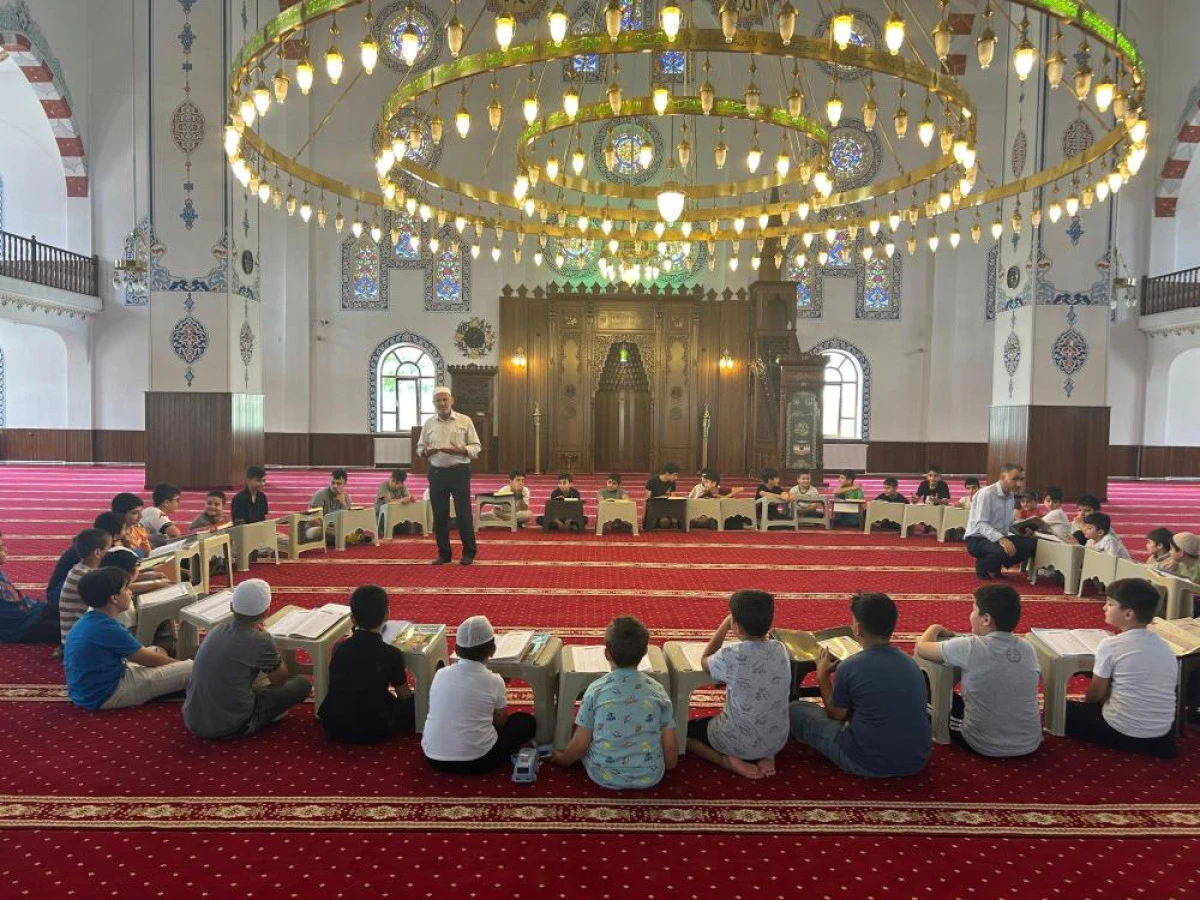 Van'da yaz Kur'an kursları çocuk sesleriyle şenlendi