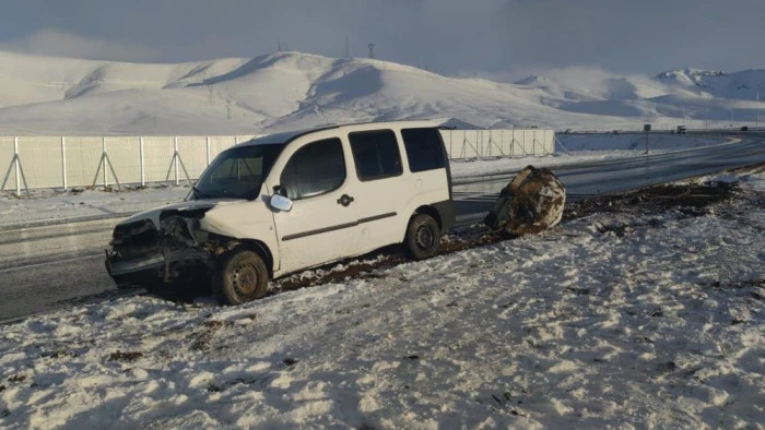 Van'da zincirleme kaza: 5 yaralı