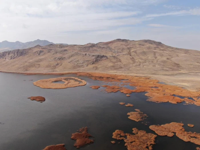 Van'ın 2 bin 800 yıllık mühendislik harikası kuruyor: Keşiş Gölü'nde su seviyesi endişe veriyor