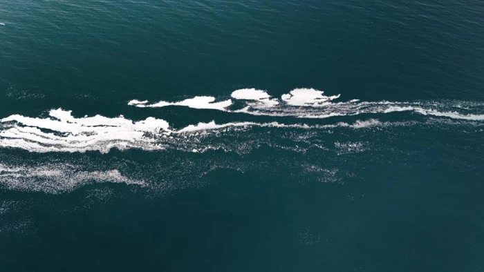 Van'ın Saray il&ccedil;esinde vatandaşlar unutulmaya y&uuml;z tutan "k&ouml;se-gelin" geleneğini yaşatarak hem kış gecelerinde eğlenceli vakit ge&ccedil;iriyor hem de yardımlaşmanın g&uuml;zel &ouml;rneğini sergiliyor.