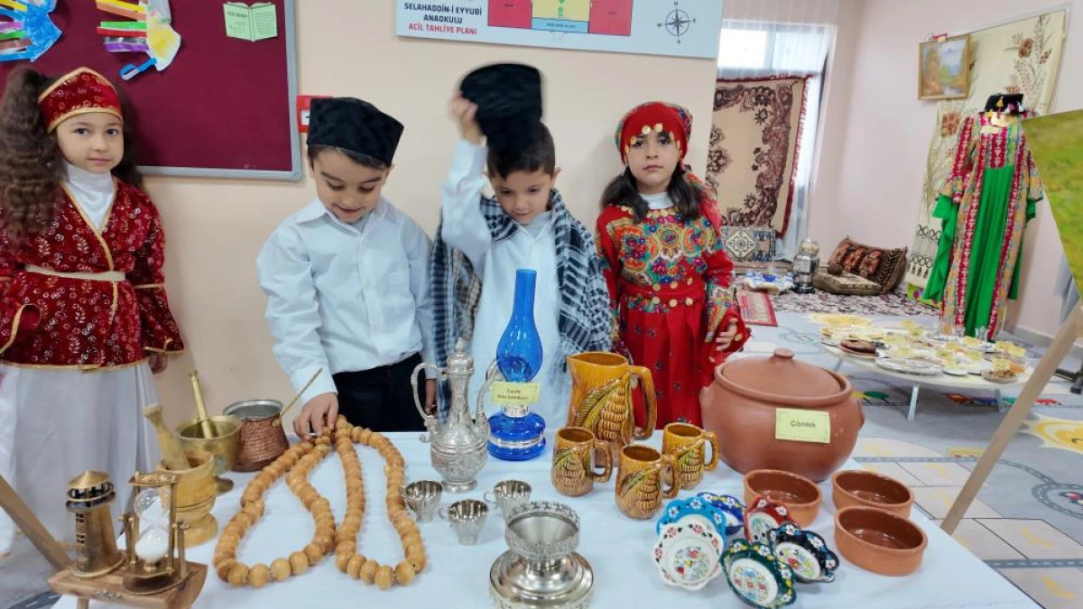 Yerli Malı Haftası’nda Van’ın kültürünü tanıttılar